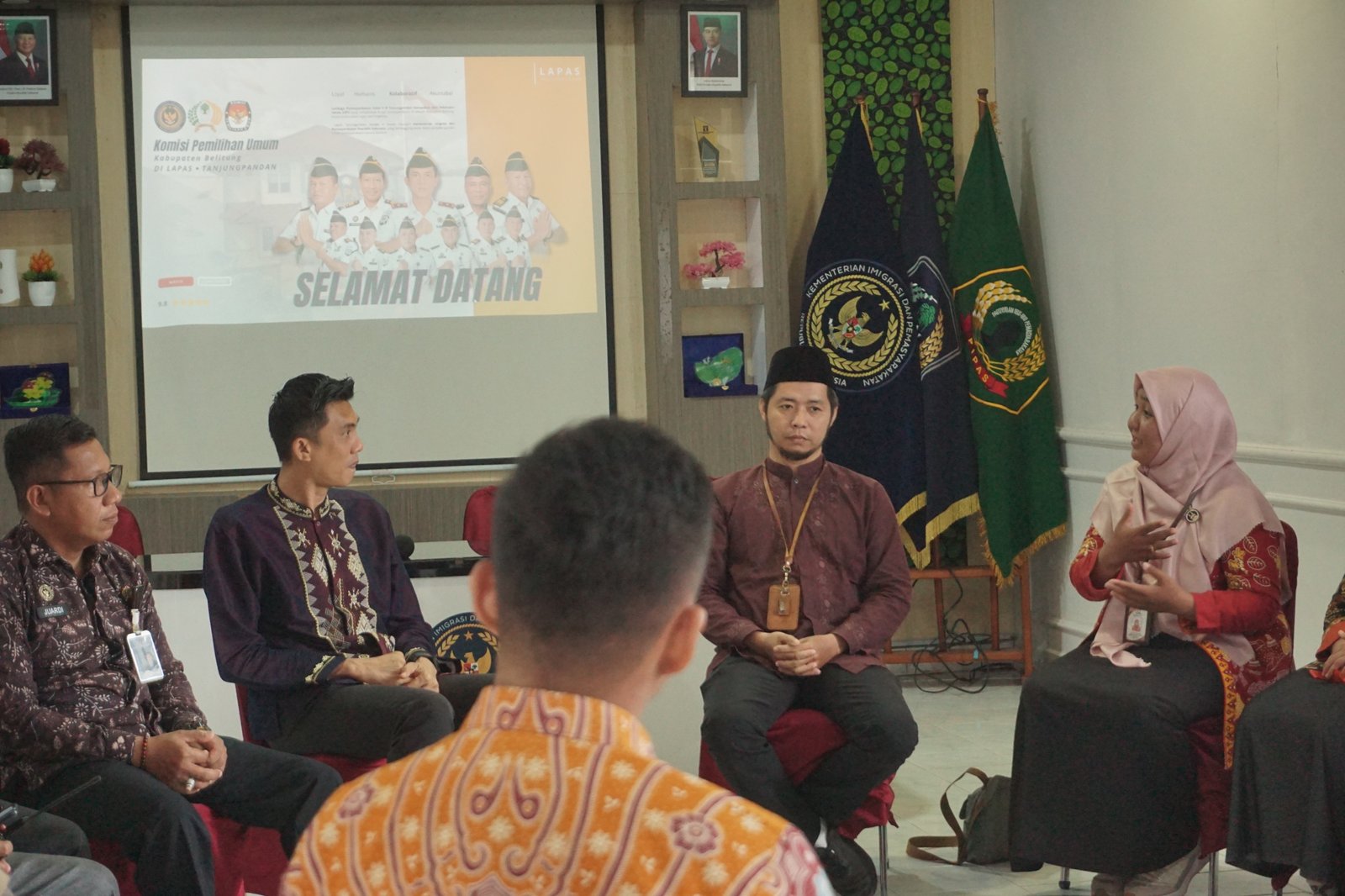 KPU dan Bawaslu Belitung Kunjungi Lapas Tanjungpandan, Sinkronkan Data Pemilih TPS Luar Biasa